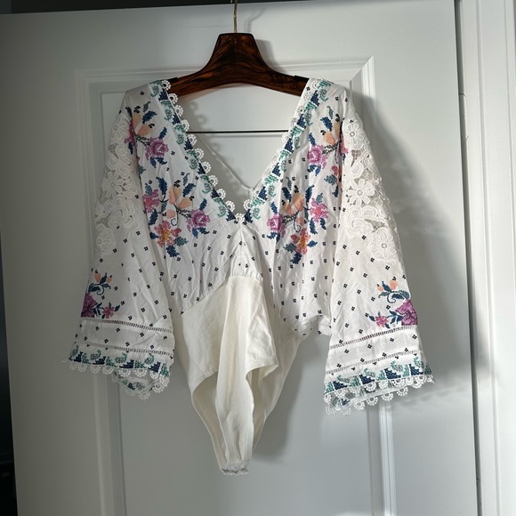 Farm Rio Off-White Romantic Bandanas Bodysuit - Picture 7 of 9